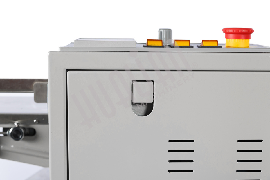 Роликовый конвейерный запайщик DBF-900W В НАЛИЧИИ